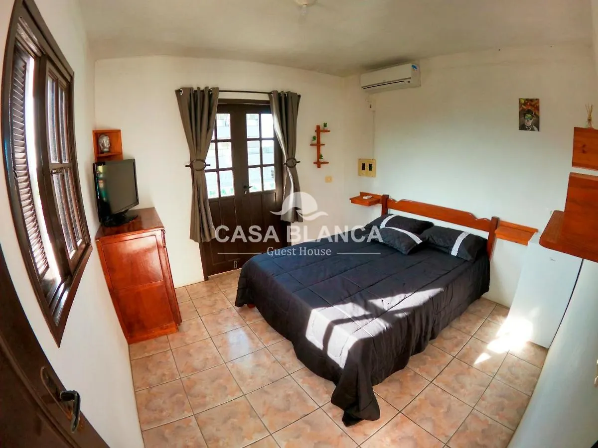 Casa Blanca Guest House Bombinhas